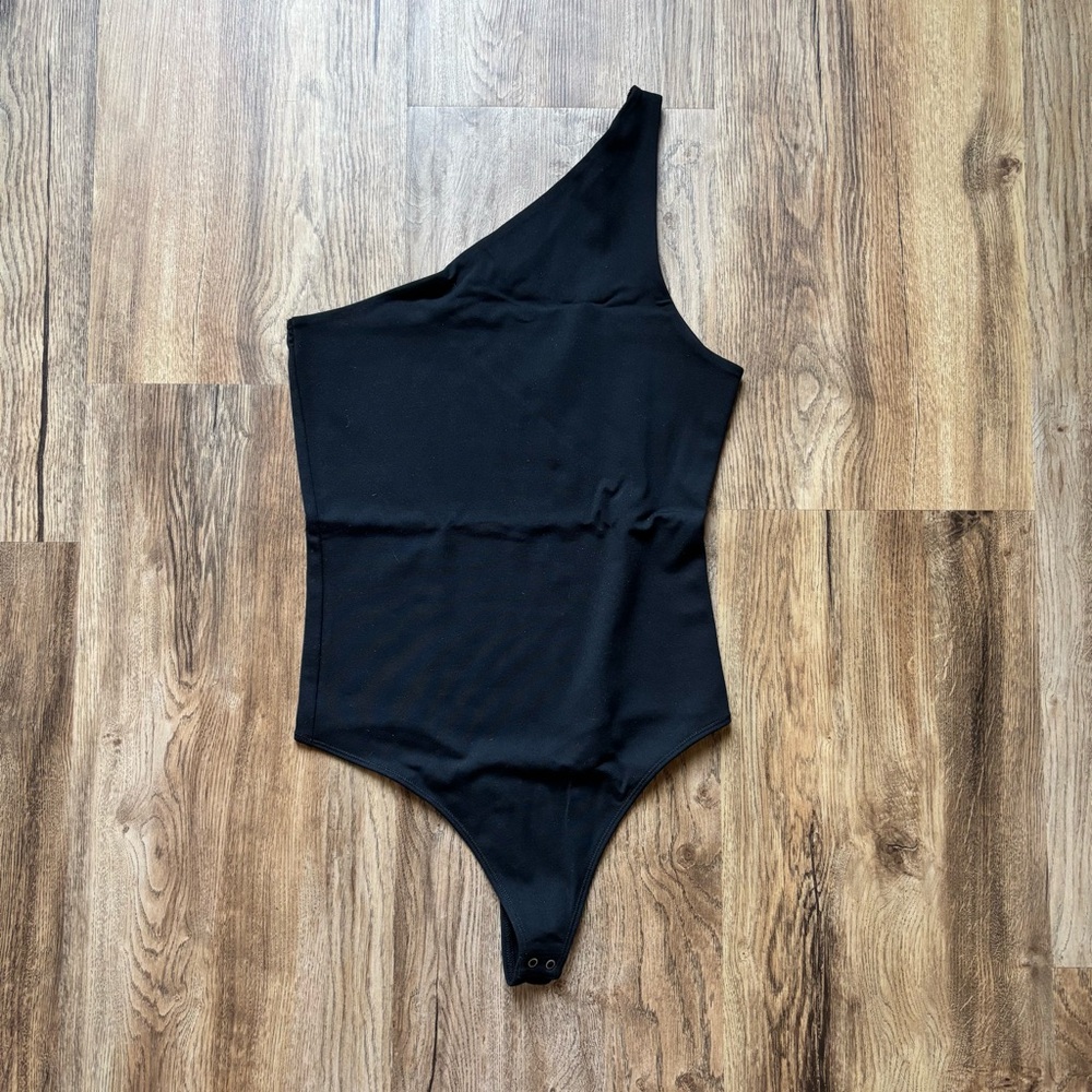 Abercrombie Single Shoulder black bodysuit
